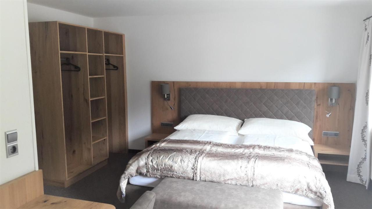 סן אנטון Hotel Garni Viktoria מראה חיצוני תמונה