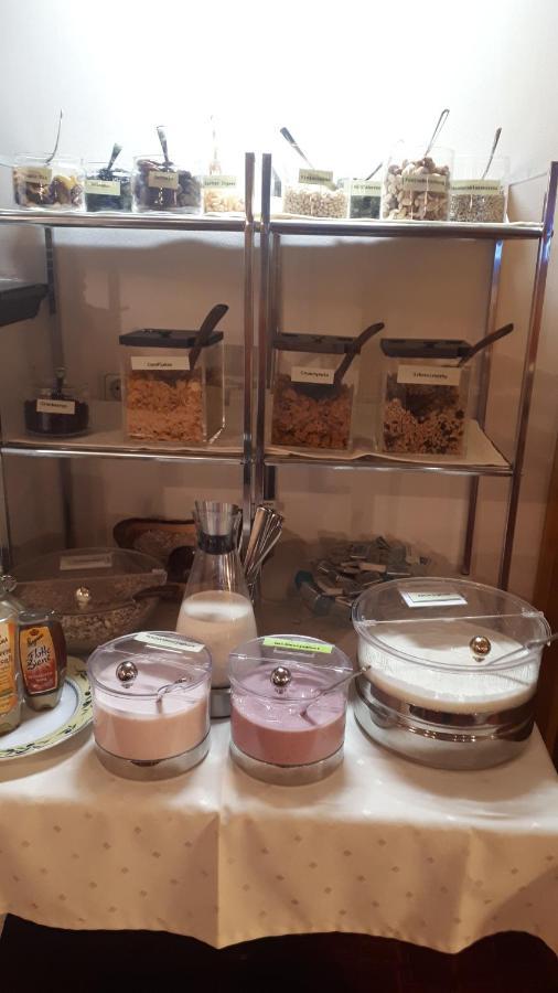 סן אנטון Hotel Garni Viktoria מראה חיצוני תמונה
