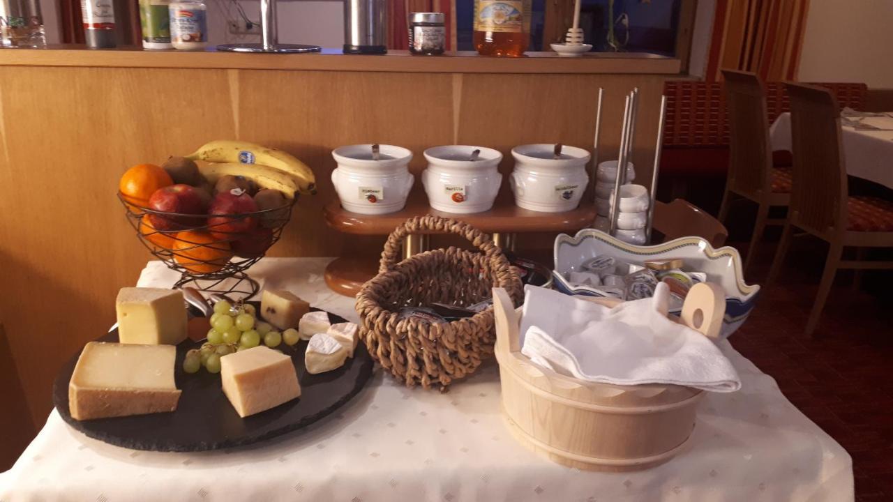 סן אנטון Hotel Garni Viktoria מראה חיצוני תמונה