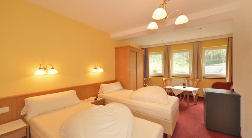 סן אנטון Hotel Garni Viktoria חדר תמונה